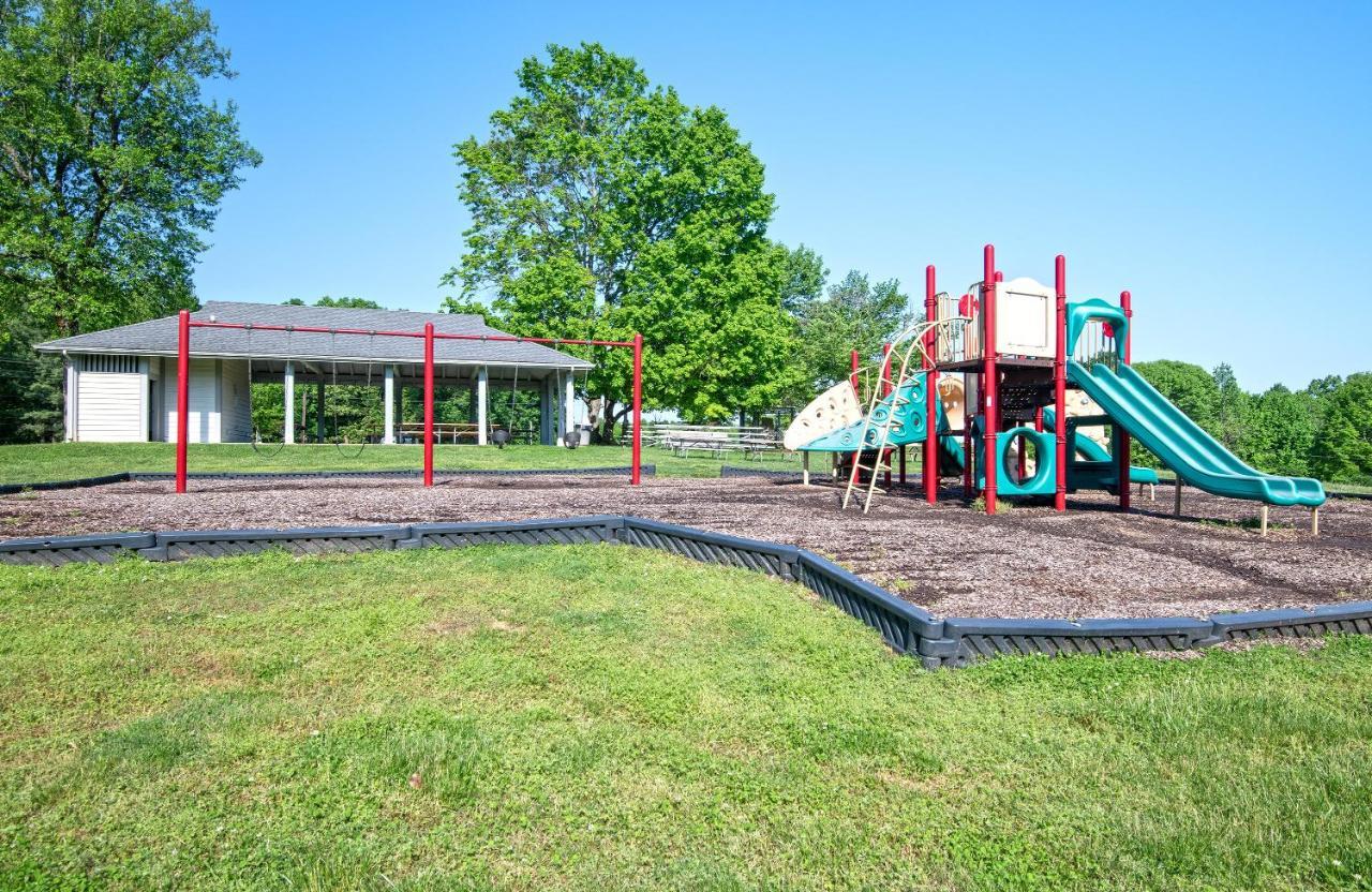 Barren River Lake State Resort Park Lucas Bagian luar foto